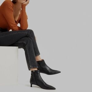 Everlane The Editor Ankle Boots Black Leather Kitten Heel Size 7